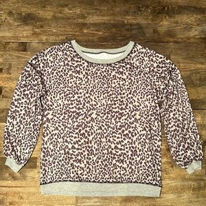 Medium leopard and grey sweatshirt, thin, oversized
